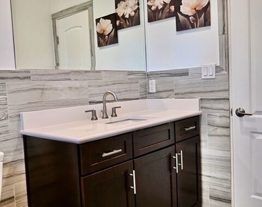 9716 Casaba Avenue - Photo Thumbnail 9