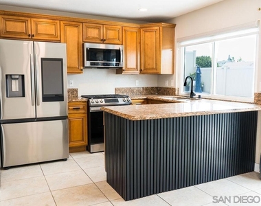 5985 Fennell Ave - Photo Thumbnail 4