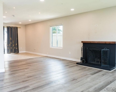 5985 Fennell Ave - Photo Thumbnail 6