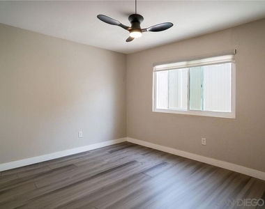 5985 Fennell Ave - Photo Thumbnail 9