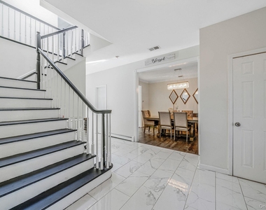 3 Embassy Road - Photo Thumbnail 17