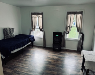 255 North Street - Photo Thumbnail 4