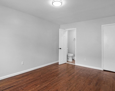 14606 228th Street - Photo Thumbnail 6