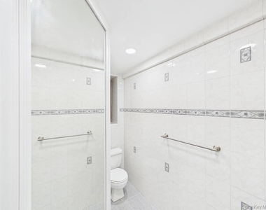 88-10 34 Avenue - Photo Thumbnail 6
