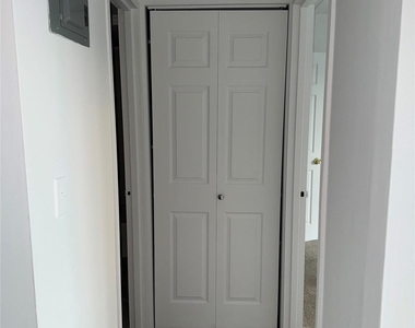 1116 Warburton Avenue - Photo Thumbnail 12