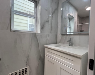 4218 66th St. - Photo Thumbnail 6