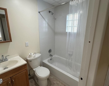 165 Larkfield Road - Photo Thumbnail 4