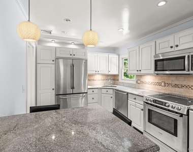 269 Woodlands Ave - Photo Thumbnail 9
