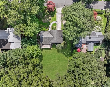 269 Woodlands Ave - Photo Thumbnail 25