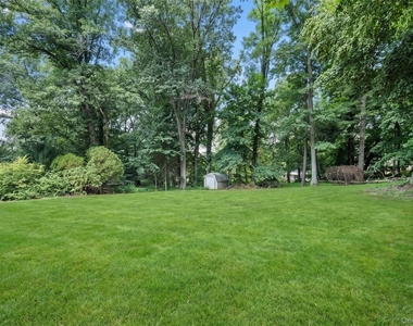 269 Woodlands Ave - Photo Thumbnail 21