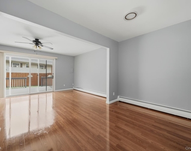 71 Roosevelt Drive - Photo Thumbnail 11