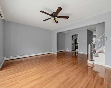 71 Roosevelt Drive - Photo Thumbnail 14