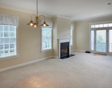 19 Cropsey Street - Photo Thumbnail 5