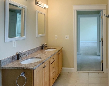 19 Cropsey Street - Photo Thumbnail 20