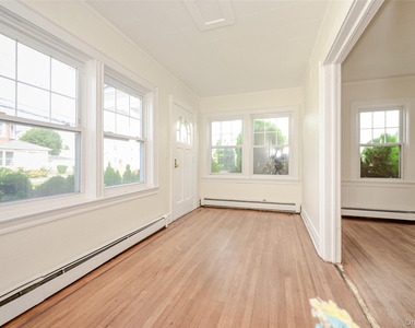 18 Watkins Street - Photo Thumbnail 2