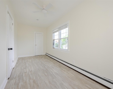 18 Watkins Street - Photo Thumbnail 7