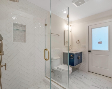 6 Fox Ridge Road - Photo Thumbnail 16