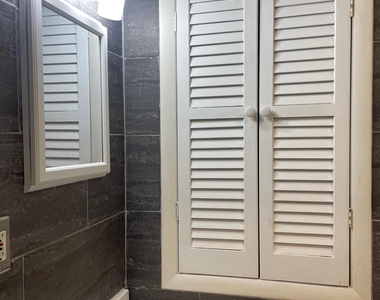2 Rocco Drive - Photo Thumbnail 6