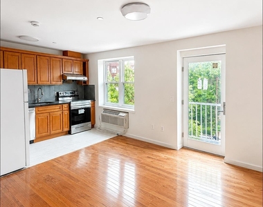 8713 Homelawn Street - Photo Thumbnail 4