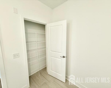 29210 Radford Court - Photo Thumbnail 31