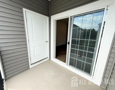 29210 Radford Court - Photo Thumbnail 14