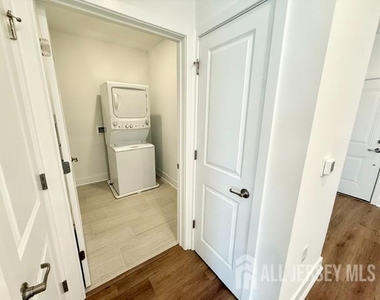 29210 Radford Court - Photo Thumbnail 32