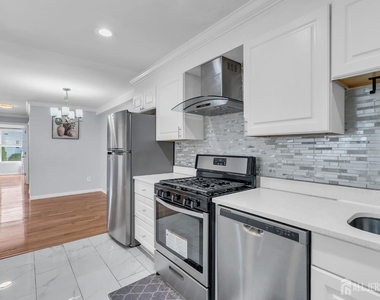 189 Bexley Lane - Photo Thumbnail 18