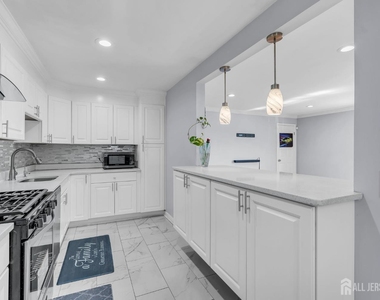 189 Bexley Lane - Photo Thumbnail 17