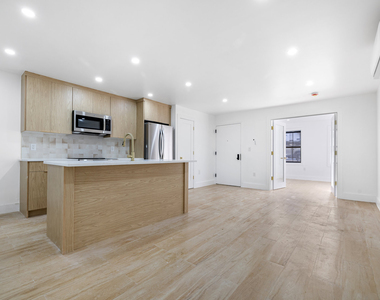 259 E 28th Street - Photo Thumbnail 1