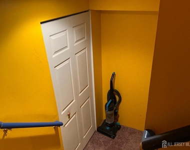 22 Jill Court - Photo Thumbnail 14