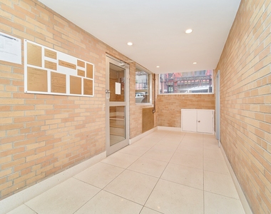 353 W 44th Street - Photo Thumbnail 5