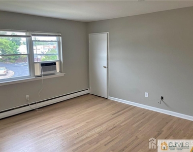 250 Penn Avenue - Photo Thumbnail 3