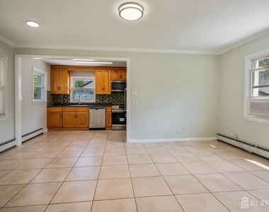30 Runyon Avenue - Photo Thumbnail 10