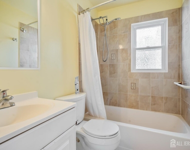 30 Runyon Avenue - Photo Thumbnail 20