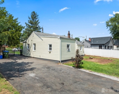 30 Runyon Avenue - Photo Thumbnail 29
