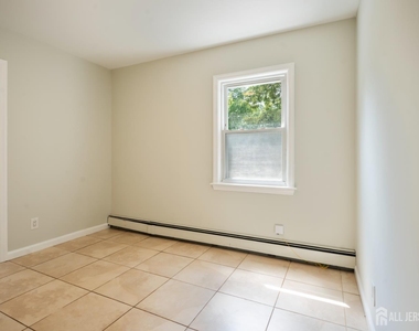 30 Runyon Avenue - Photo Thumbnail 13