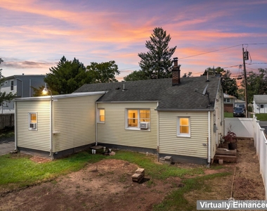 30 Runyon Avenue - Photo Thumbnail 3