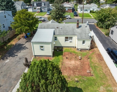 30 Runyon Avenue - Photo Thumbnail 17