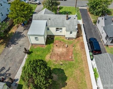 30 Runyon Avenue - Photo Thumbnail 33