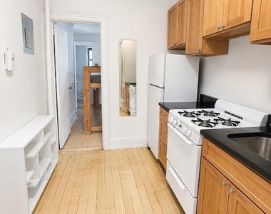148 Sullivan Street - Photo Thumbnail 3