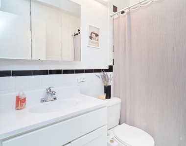 337 W 43rd Street - Photo Thumbnail 6