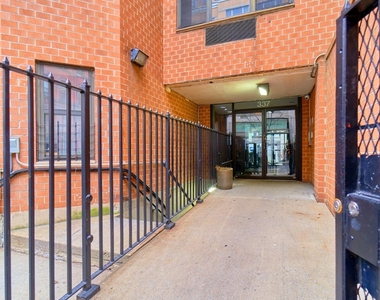 337 W 43rd Street - Photo Thumbnail 9