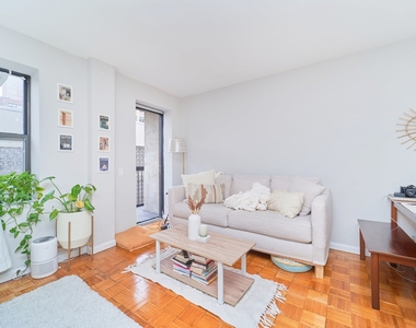 337 W 43rd Street - Photo Thumbnail 1