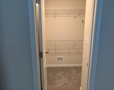 1322 Cedar Valley - Photo Thumbnail 20