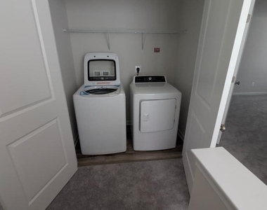 1322 Cedar Valley - Photo Thumbnail 14