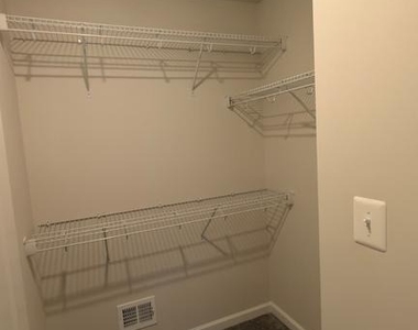 1322 Cedar Valley - Photo Thumbnail 19