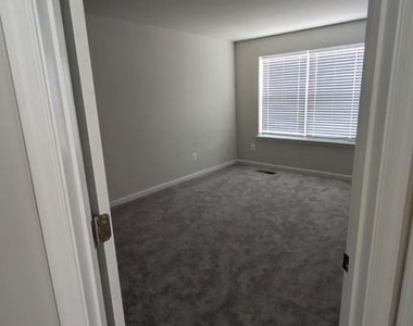 1322 Cedar Valley - Photo Thumbnail 25