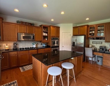64 Riggs Road - Photo Thumbnail 10
