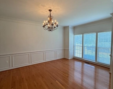 64 Riggs Road - Photo Thumbnail 5