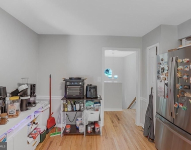 1703 Sherwood Dr - Photo Thumbnail 10